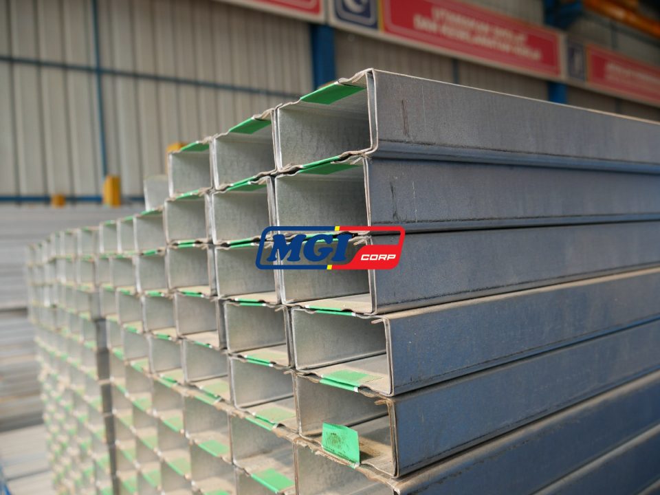 Mega Baja Serang Timur Adalah Distributor Besi dan Baja, Menyediakan Berbagai macam jenis dan ukuran Besi dan Baja. Konsultasikan kebutuhan Kontruks Bangunan anda kepada kami Mega Baja Serang Timur.